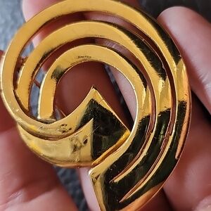 VTG Gold-Toned M.JENT Brooch